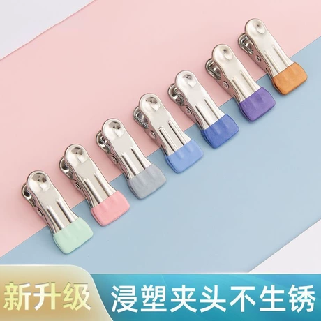定制无痕晾晒夹子不锈钢防风晾衣服晒固定衣夹家用单个衣架小夹子 商机组货：小夹子固定器 ¥ 0 .35 9.7万+件 退货包运费 先采后付 定制 回头率42% 广西旭鸿家居有限公司 运费: 获取 下单价: 获取 起订量: 获取 发货时间: 获取 年销量: - 年销售额: - 上架时间: 2024-11-07 (561天) 开店日期: - 综合服务分: