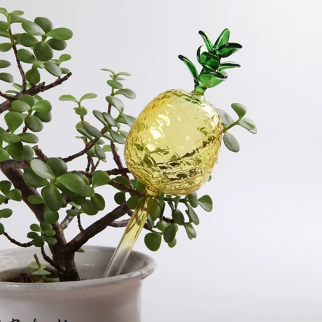 创意家用彩色玻璃浇花器绿植自动球浇水盆栽摆件园艺工具卡通异形 ¥ 8 .9 新人价 退货包运费 先采后付 7天无理由 回头率47% 盐城恒炫玻璃制品有限公司 运