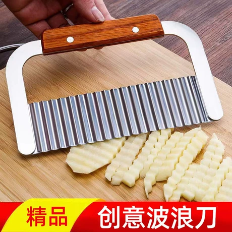 狼牙土豆刀不锈钢厨房家用多功能切花式薯条切条器洋芋花切片工具 商机组货：厨房切丝神器 ¥ 2 .8 新人价 全网10万+件 退货包运费 先采后付 代发包邮 回头率54% 中山市卓龙科技有限公司 运费: 获取 下单价: 获取 起订量: 获取 发货时间: 获取 年销量: 6 年销售额: ¥22.80 上架时间: 2022-09-22 (1363天) 开